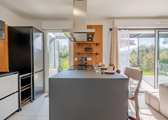 بيت للعطل Le Clos D'alice-2 By Interhome *