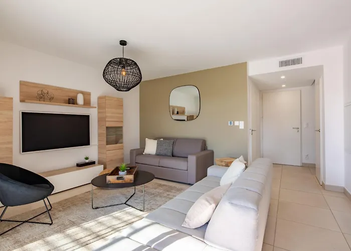 بيت للعطل Le Clos D'alice-2 By Interhome *